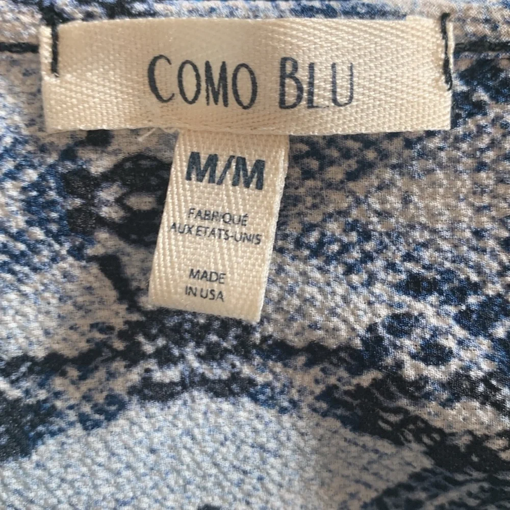 Code Bleu top - Picture 6 of 7